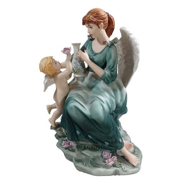 Vtg Victorian Angel Flying Baby Cherub Giving Flowers Statue Figurine Green Gown - Picture 2 of 10